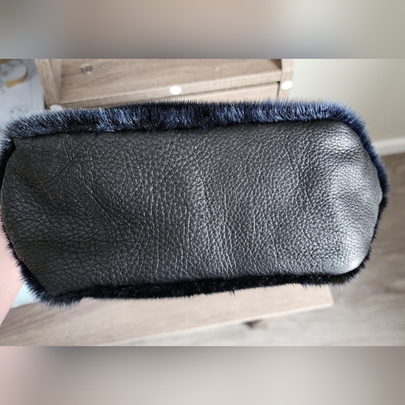 Seal skin clutch - Picture 3 of 3